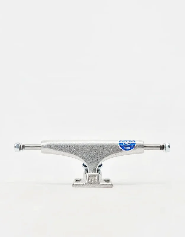 Royal RF 139 Standard Skateboard Trucks (Pair)